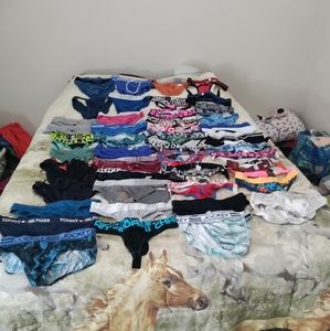 Mixed lot of underwear